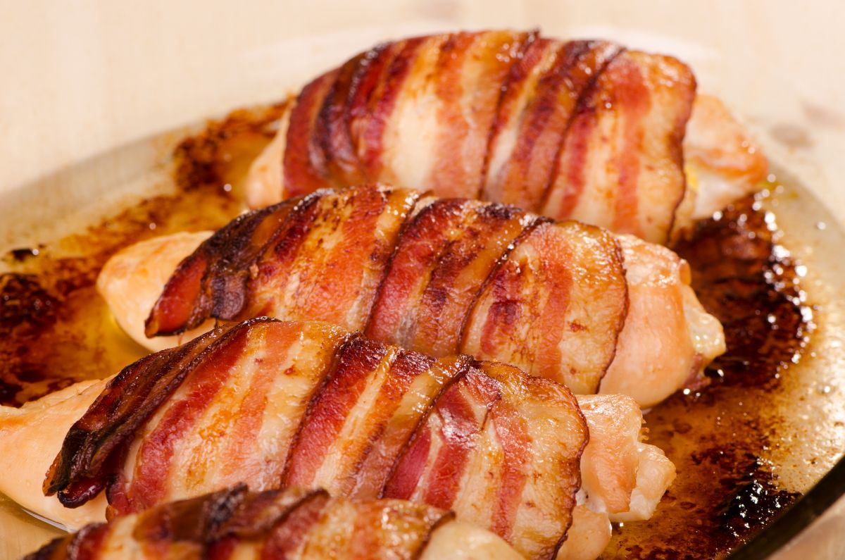 bacon-wrapped-stuffed-chicken