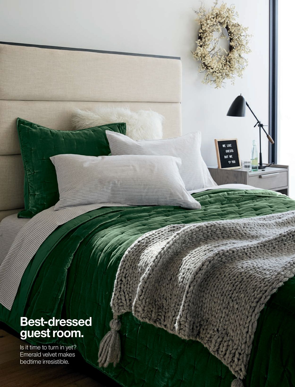 Catalogue Crate & Barrel from 11/15/2019