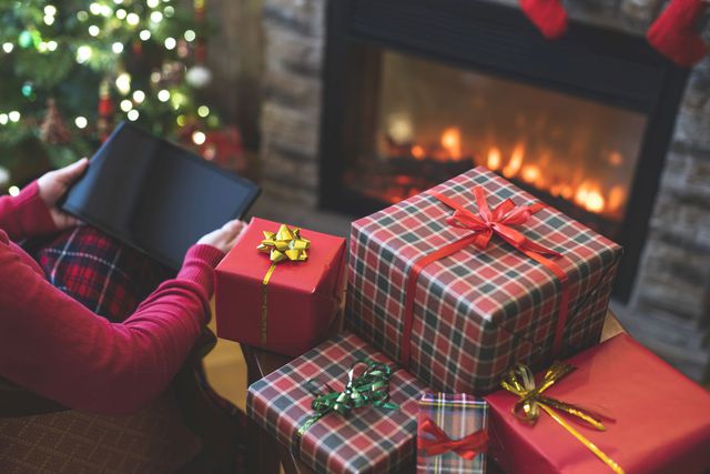 Christmas Gifts Under 100 Dollars